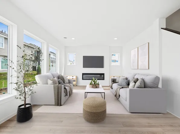 1131 151st St, Rosemount, MN 55068