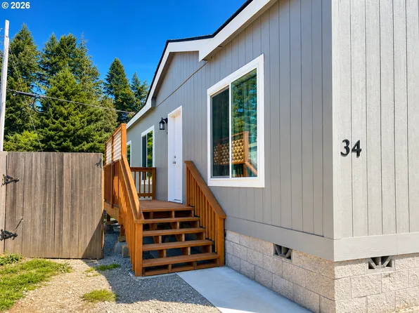 96465 Coverdell Rd Space 34, Brookings, OR 97415
