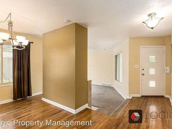 5th image of 2179 E Browning Ave