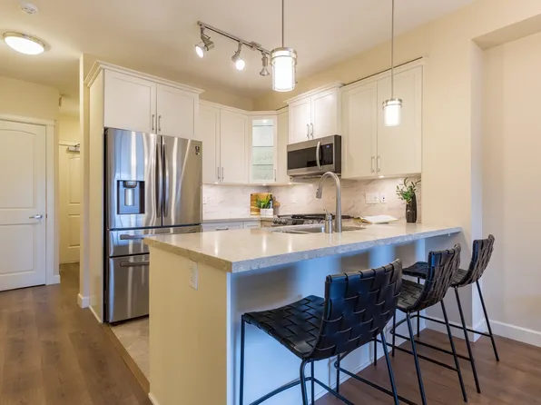 8561 203a St #311, Langley, BC V2Y 0Y8