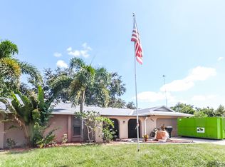 2822 Indianwood Way, Sarasota, FL 34232