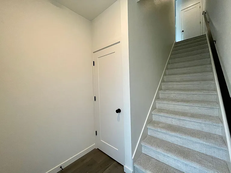 601 SE Spokane St #201 — Photo 6