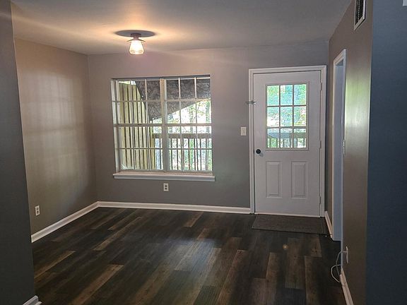 4th image of 2139 Montreat Dr APT B