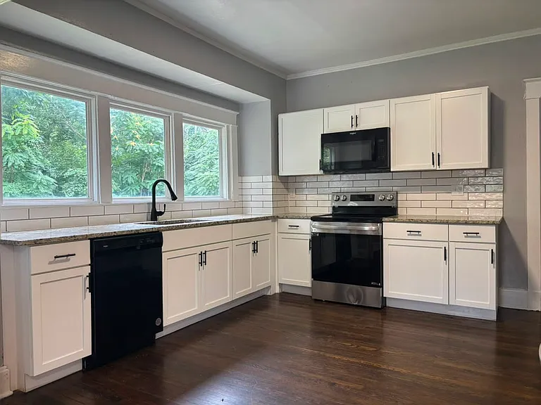 8316 Highland Ave — Photo 4