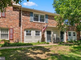 8356 Forrester Blvd #470, Springfield, VA 22152