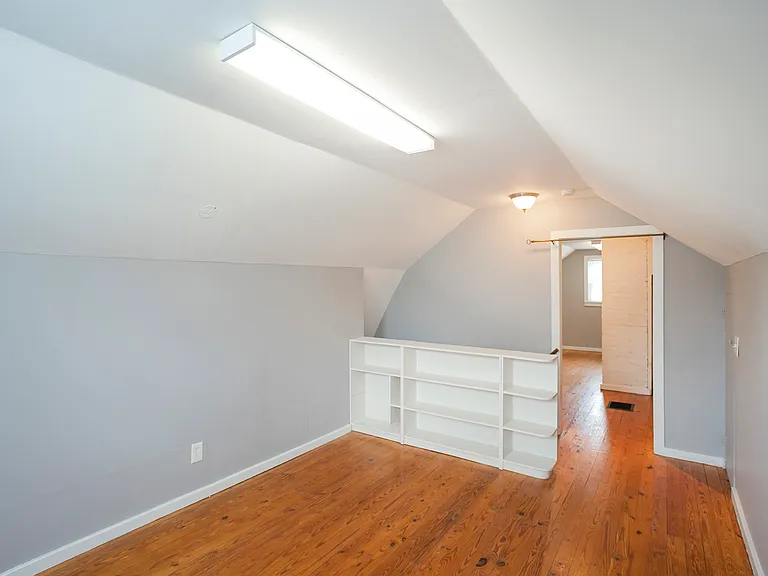 611 Shady Ln — Photo 29