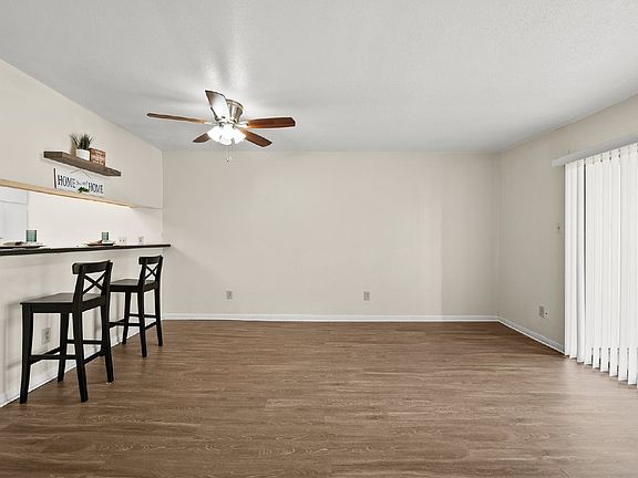 3rd image of 2814 S Bartell Dr #J11