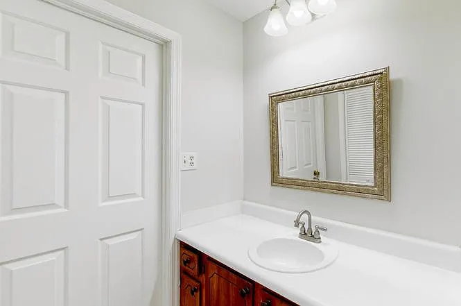1742 Skinner Ave — Photo 20