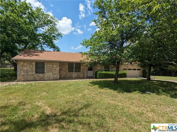 8 Saul St, Lampasas, TX 76550