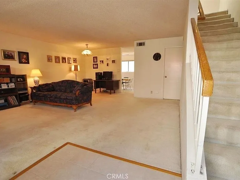 2612 W Grand Ave #C — Photo 14