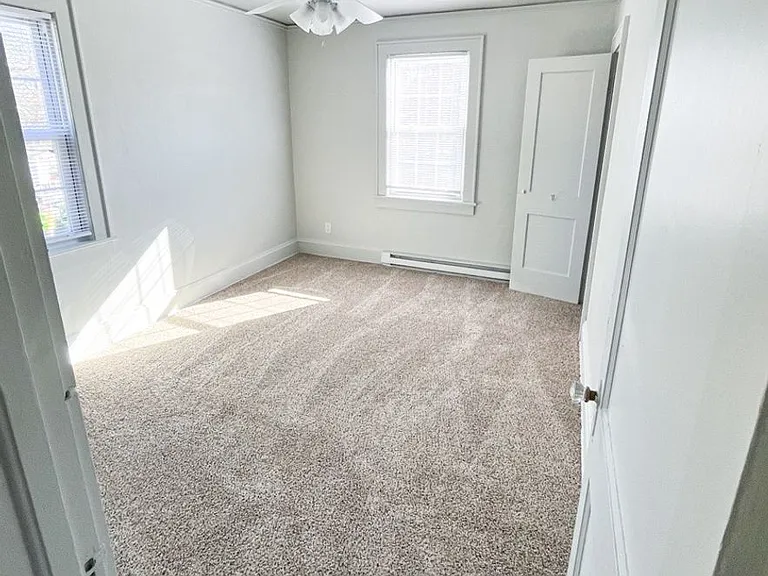 181 Orleans Cir — Photo 3