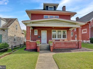 31 Chestnut St, Shillington, PA 19607