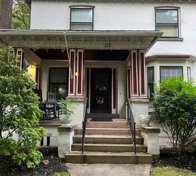 Private Front porch