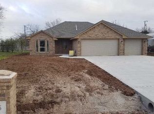 505 5th St, Elgin, OK 73538