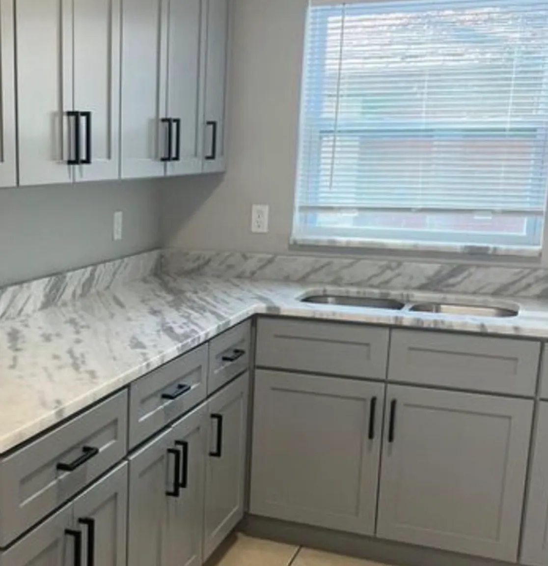 2 bed, 1001 sqft, $1,475 — Photo 2