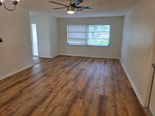 9205 N Fawn Way Photo 1