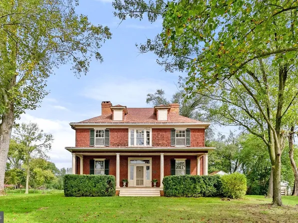 402 Old Winchester Rd, Boyce, VA 22620