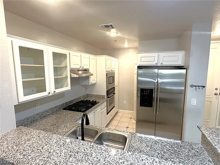 59 E Agate Ave #204 — Photo 6