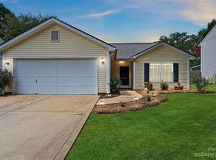 617 Saratoga Dr, Clover, SC 29710