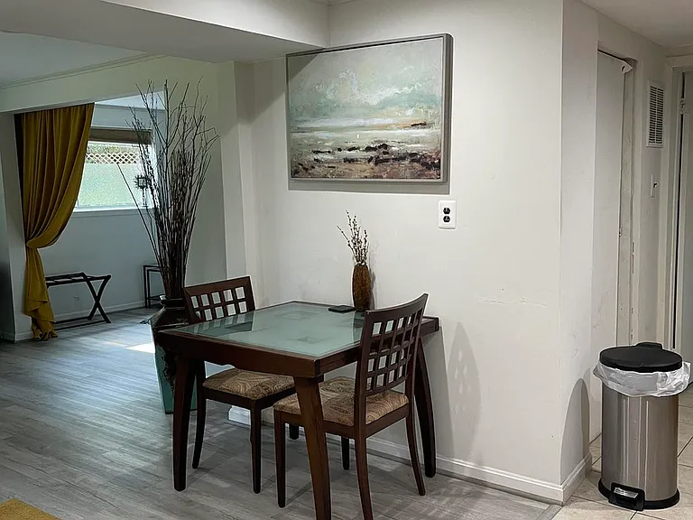 10329 Saint Albans Dr — Photo 13