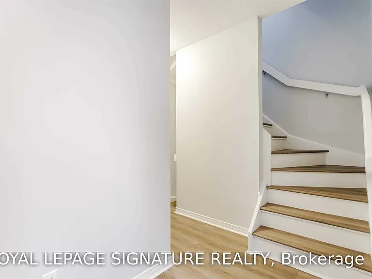 42 Western Battery Rd #704 — Photo 17