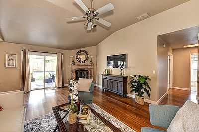 4th image of 1104 Socorro Way