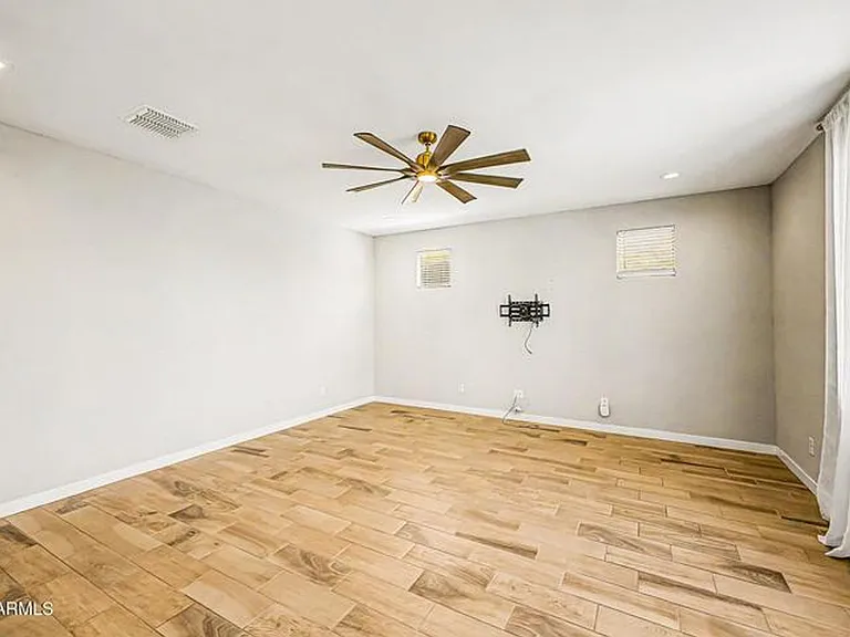 10950 W Beatrice St — Photo 7