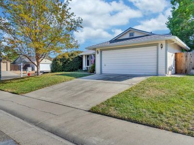 8240 Aden Way, Sacramento, CA, 95828