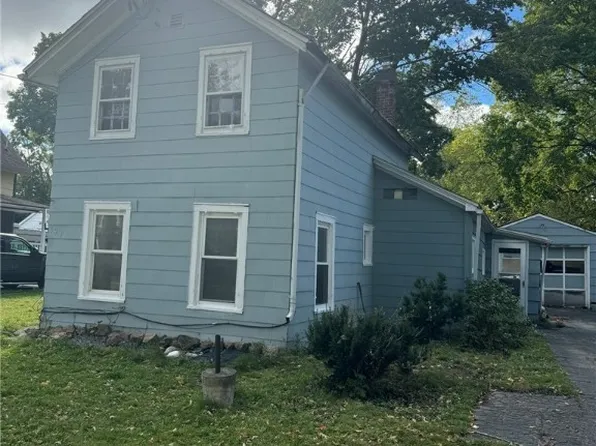 323 South St, Lockport, NY 14094