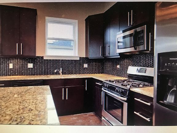 2nd image of 1844 N California Ave #1N
