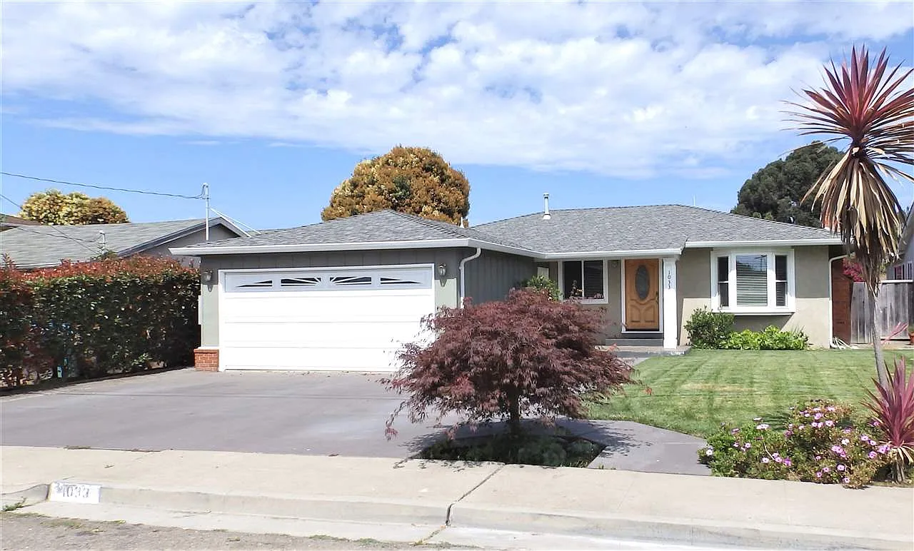 1033 Auburn Ave photo 1