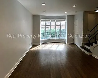 1050 N Logan St #D — Photo 3