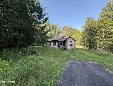 120 Hemlock Ter S, Greentown, PA, 18426