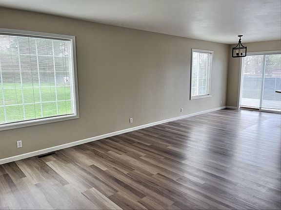 5th image of 3239 Cherrywood Ave
