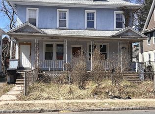 23-25 Sterling St, Hartford, CT 06112
