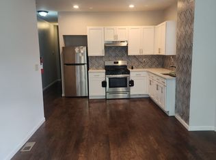 662 Grove St #1R, Irvington, NJ 07111