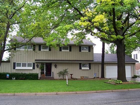 2nd image of 605 Adair Cir