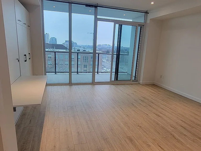 741 King St W #1211 — Photo 3