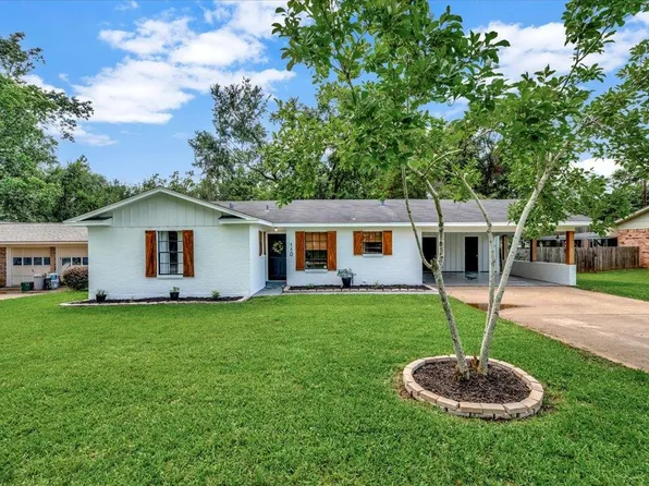 110 Nottingham Dr, Nacogdoches, TX 75961