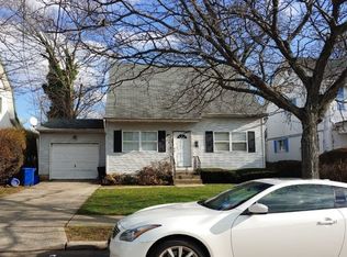 58 Rutland Rd, Freeport, NY 11520