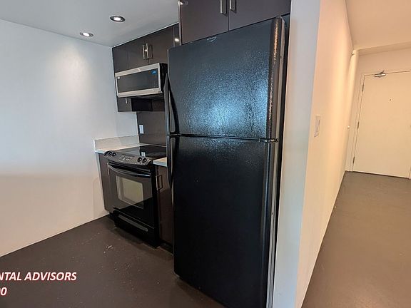 3rd image of 188 15th Ave SW #508