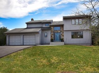 133 Oxford Dr, South Windsor, CT 06074