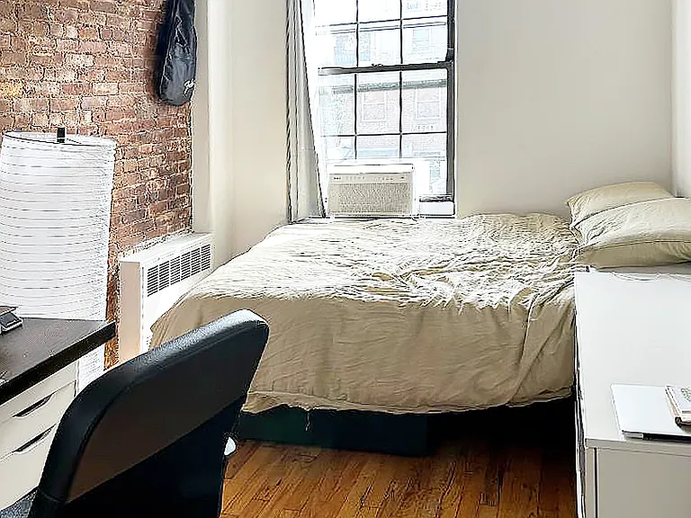 264 W 23rd St #3B — Photo 4