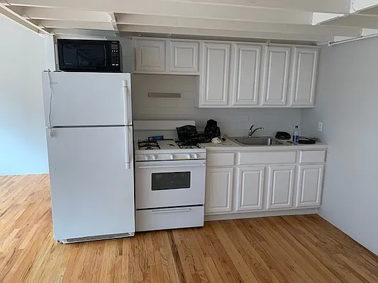 Rented by Carnegie Management Inc | media 14