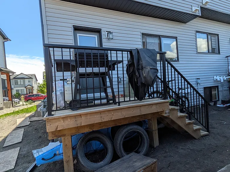 65 Silverton Glen Gate SW #65 — Photo 2