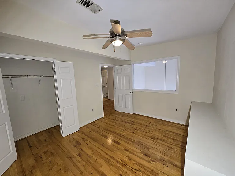 14 W Broad St #208 — Photo 4