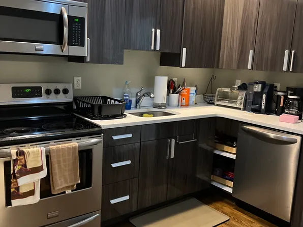 2 Michelangelo St APT 2, Boston, MA 02113