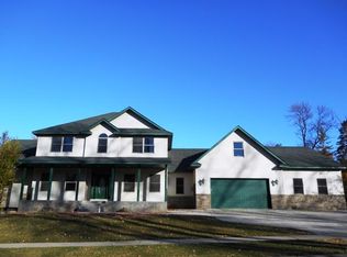 2121 Holloway Ave E, North Saint Paul, MN 55109