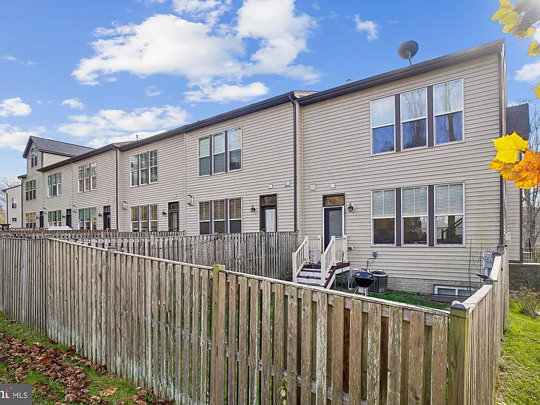 6947 Country Club Ter — Photo 47
