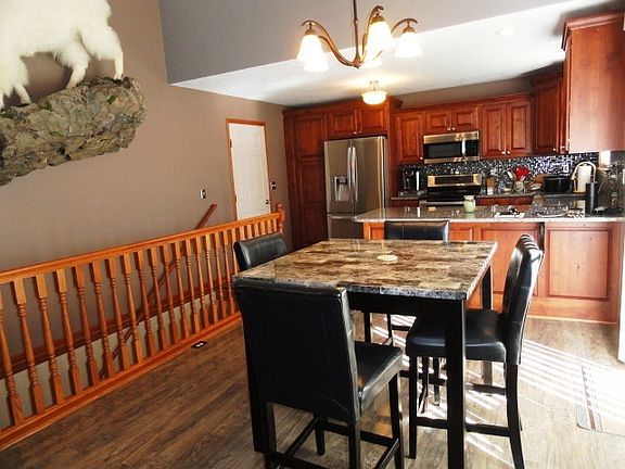 5th image of 1193 Alvarado Ct